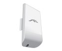 Ubiquiti NanoStation Loco M2 2.4GHz AirMax, 802.11g/n, 8.5 dBi Antenna, 23 dBm Ubiquiti NanoStation Loco M2 2.4GHz AirMax, 802.11g/n, 8.5 dBi Antenna, 23 dBm