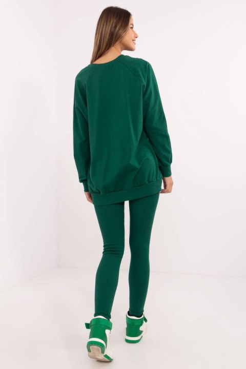 Spodnie Komplet Model EM-KMPL-850.18 Dark Green - Factory Price - uniwersalny Spodnie Komplet Model EM-KMPL-850.18 Dark Green - Factory Price - uniwersalny