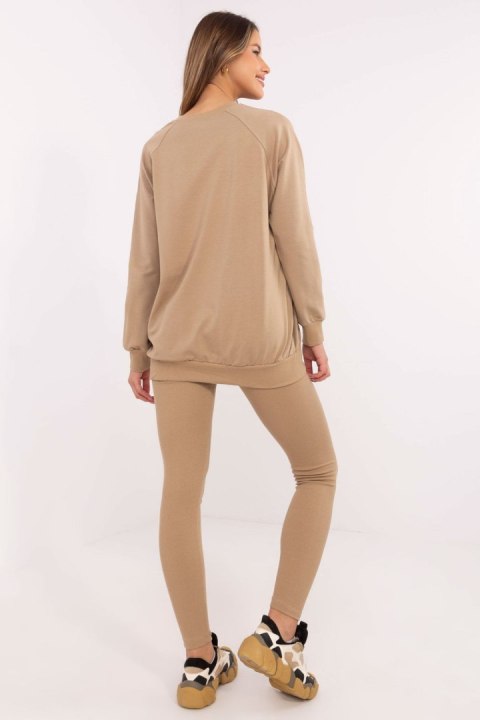 Spodnie Komplet Model EM-KMPL-850.18P Dark Beige - Factory Price - uniwersalny Spodnie Komplet Model EM-KMPL-850.18P Dark Beige - Factory Price - uniwersalny