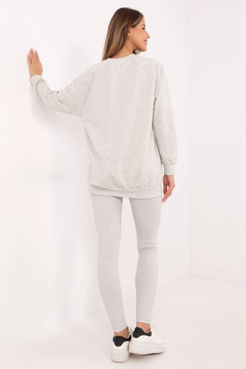 Spodnie Komplet Model EM-KMPL-850.18P Light Grey - Factory Price - uniwersalny Spodnie Komplet Model EM-KMPL-850.18P Light Grey - Factory Price - uniwersalny