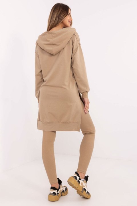 Spodnie Komplet Model EM-KMPL-853.34 Dark Beige - Factory Price - uniwersalny Spodnie Komplet Model EM-KMPL-853.34 Dark Beige - Factory Price - uniwersalny