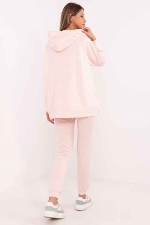 Spodnie Komplet Model EM-KMPL-861.48 Light Pink - Factory Price - uniwersalny Spodnie Komplet Model EM-KMPL-861.48 Light Pink - Factory Price - uniwersalny