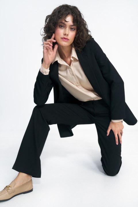 Klasyczny niezapinany czarny żakiet Z51 Black - Nife - 38