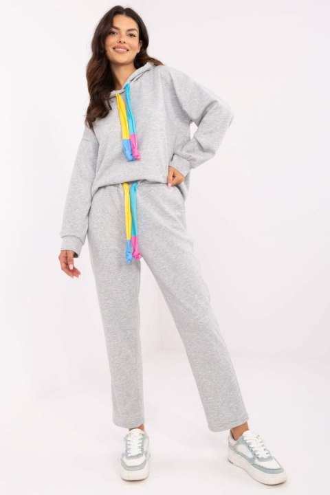 Spodnie Komplet Model DHJ-KMPL-20335.44 Grey - Italy Moda - uniwersalny Spodnie Komplet Model DHJ-KMPL-20335.44 Grey - Italy Moda - uniwersalny