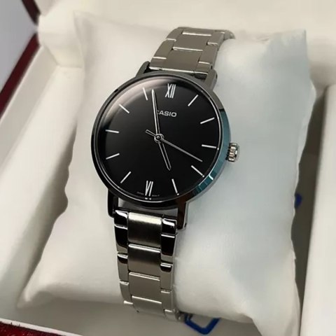 ZEGAREK DAMSKI CASIO LTP-VT02D-1A + BOX ZEGAREK DAMSKI CASIO LTP-VT02D-1A + BOX