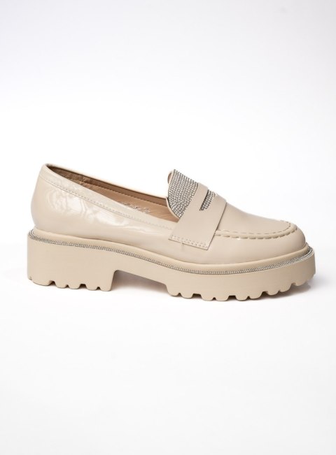 Damskie Lakierowane Mokasyny LUCENTE BEIGE - 38 Damskie Lakierowane Mokasyny LUCENTE BEIGE - 38