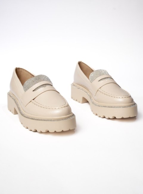 Damskie Lakierowane Mokasyny LUCENTE BEIGE - 39 Damskie Lakierowane Mokasyny LUCENTE BEIGE - 39