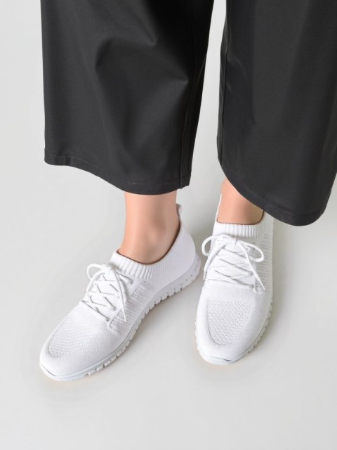 Damskie Buty Sportowe VELVIO - White - 38 Damskie Buty Sportowe VELVIO - White - 38