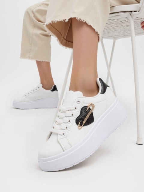 Damskie Sneakersy MIA WHITE/BLACK - Kontrastowy Design i Miejski Szyk - 38 Damskie Sneakersy MIA WHITE/BLACK - Kontrastowy Design i Miejski Szyk - 38