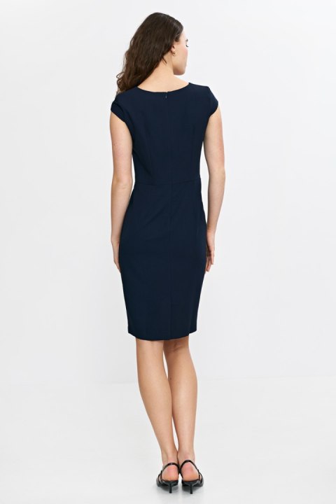 Sukienka Ołówkowa sukienka z rozcięciem na dekolcie S268 Navy - Nife - 38 Sukienka Ołówkowa sukienka z rozcięciem na dekolcie S268 Navy - Nife - 38