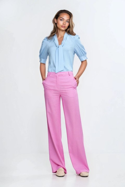 Spodnie bootcut z rayonu z krytym guzikiem SD111 Pink - Nife - 36 Spodnie bootcut z rayonu z krytym guzikiem SD111 Pink - Nife - 36
