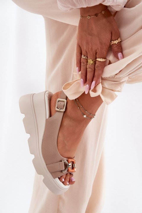 Sandały Model Artiker 56C2208 Dark Beige - Step in style - 38