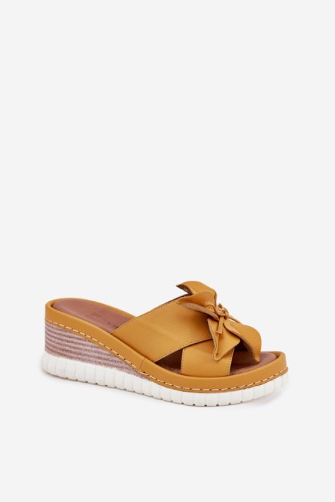 Sandał Klapki Model Artiker 52C0504 Yellow - Step in style - 38 Sandał Klapki Model Artiker 52C0504 Yellow - Step in style - 38
