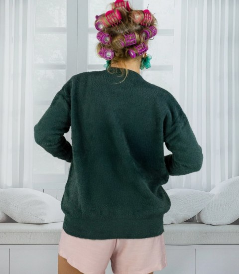 Krótki kardigan sweter rozpinany z puszystej dzianiny "COCO CHIC" (Zielony) Krótki kardigan sweter rozpinany z puszystej dzianiny "COCO CHIC" (Zielony)