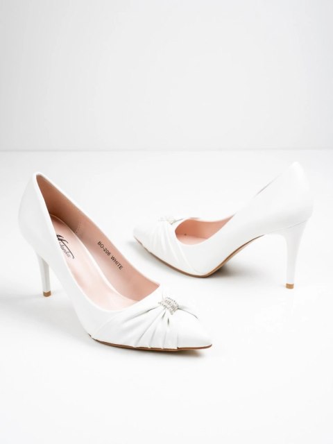 Czółenka 206 White - 37 Czółenka 206 White - 37
