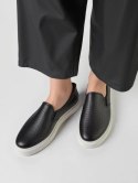 Trampki slip-on ażurowe TOWNS BLACK - 37 Trampki slip-on ażurowe TOWNS BLACK - 37