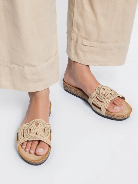Damskie Ażurowe Klapki CELEST BEIGE - 38 Damskie Ażurowe Klapki CELEST BEIGE - 38