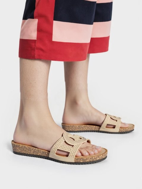 Damskie Ażurowe Klapki CELEST BEIGE - 38 Damskie Ażurowe Klapki CELEST BEIGE - 38