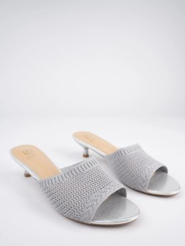 Eleganckie Klapki Miejskie Srebrne - 38