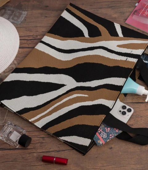 Torba shopper wzorzysta duża kolorowa na ramię z zamkiem (Brązowy || Wielokolorowy)