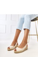 Sandały Model Nevarez E5579 Beige - PRIMO - 39