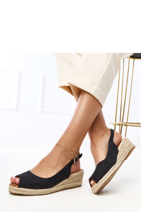 Sandały Model Nevarez E5579 Black - PRIMO - 38 Sandały Model Nevarez E5579 Black - PRIMO - 38