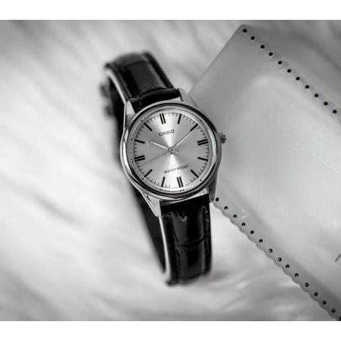 Zegarek Damski Casio Collection LTP-V005L- 7A (zd582g) + BOX Zegarek Damski Casio Collection LTP-V005L- 7A (zd582g) + BOX