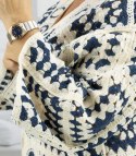 Boho kardigan narzutka szydełkowa i ażurowa granny square BOHEMA (Wielokolorowy || Granatowy) Boho kardigan narzutka szydełkowa i ażurowa granny square BOHEMA (Wielokolorowy || Granatowy)
