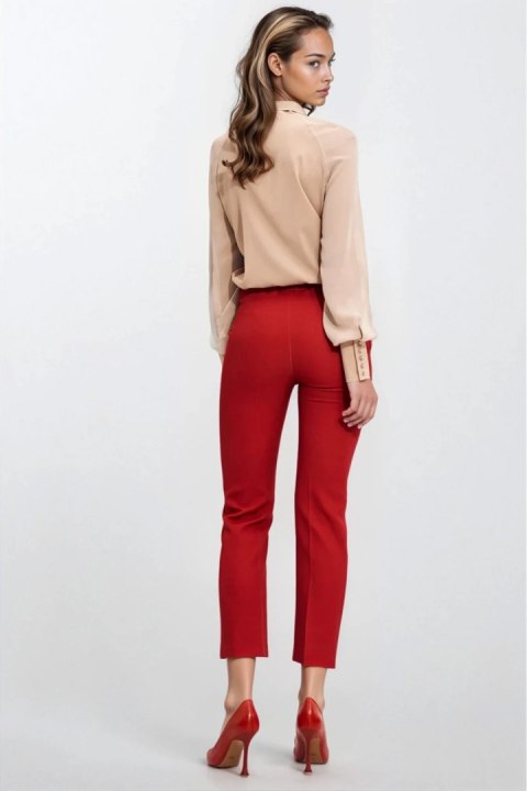Delikatna beżowa bluzka z szarfą B182 Beige - Nife - 36 Delikatna beżowa bluzka z szarfą B182 Beige - Nife - 36