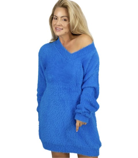 Puszysty sweter sukienka dzianinowa dekolt w serek FUZZYVIBE (Niebieski)