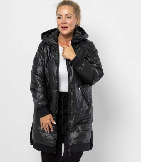 Długa kurtka z pikowaniem i rozcięciami po bokach ROMA PLUS SIZE (Czarny)