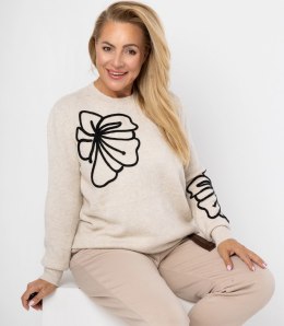 Klasyczny sweter damski z aplikacją kwiat 3D CLASSIC BLOOM (Beżowy)