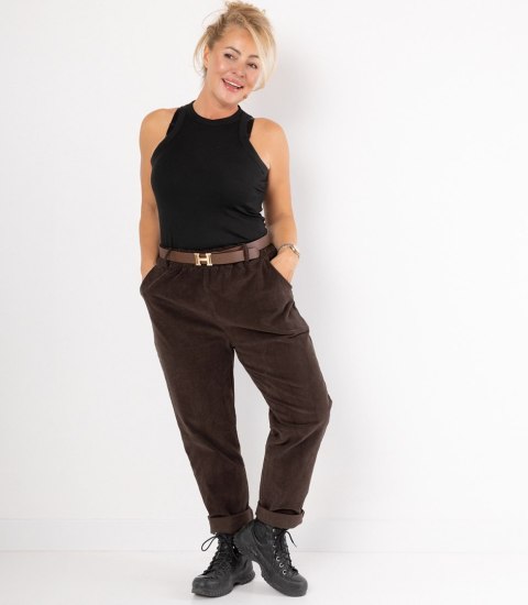 Sztruksowe spodnie chinosy z paskiem CITY SOFT (Brązowy)