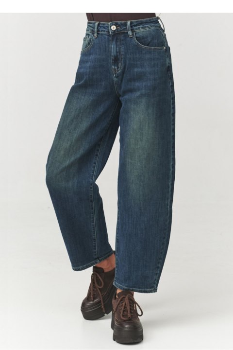 Spodnie Jeansy Damskie Model C13 Dark Jeans - Makadamia - 38