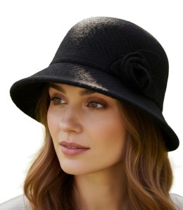 Kapelusz damski cloche naszywka kwiat (Czarny)