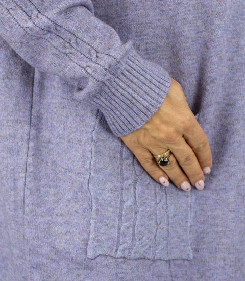 Sweterkowa sukienka z ozdobnymi rękawami i kieszeniami (Fioletowy)