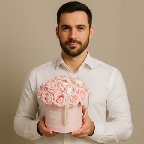 Blumenbox, Strauß duftender Seifenblumen im Karton mit 21 Stück. BUK08R