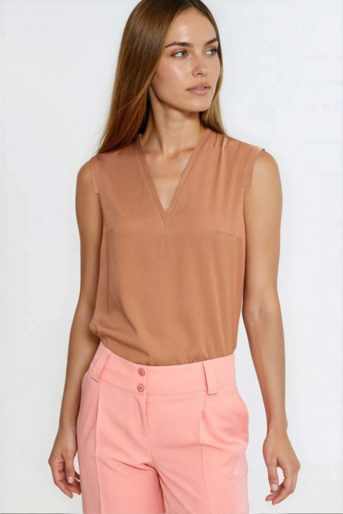 Bluzka bez rękawów z dekoltem V B213 Carmel - Nife - 38