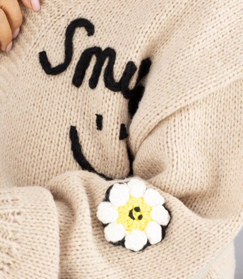 Modny kardigan sweter z naszywkami na guziki (Beżowy)