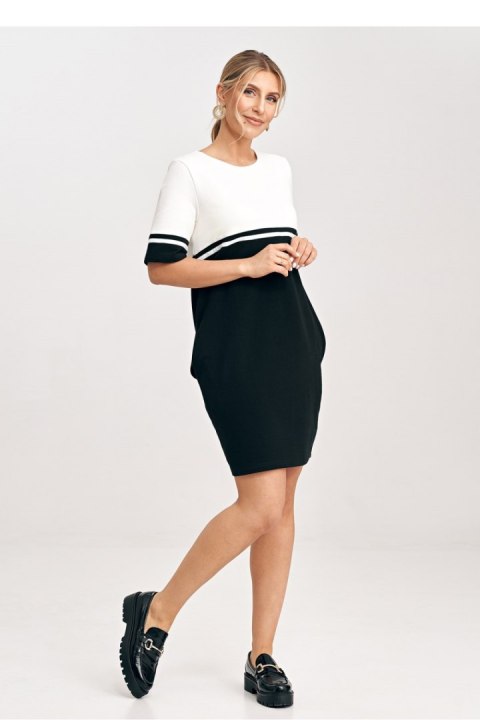Sukienka Model M1028 Black/Ecru - Figl - XXXL Sukienka Model M1028 Black/Ecru - Figl - XXXL
