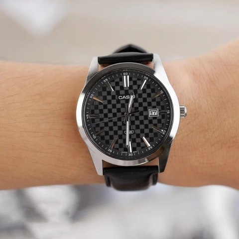 ZEGAREK MĘSKI CASIO MTP-VD03L-1A + BOX ZEGAREK MĘSKI CASIO MTP-VD03L-1A + BOX
