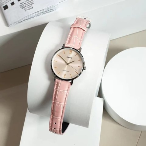 Zegarek Damski Casio LTP-VT01L-4B + BOX