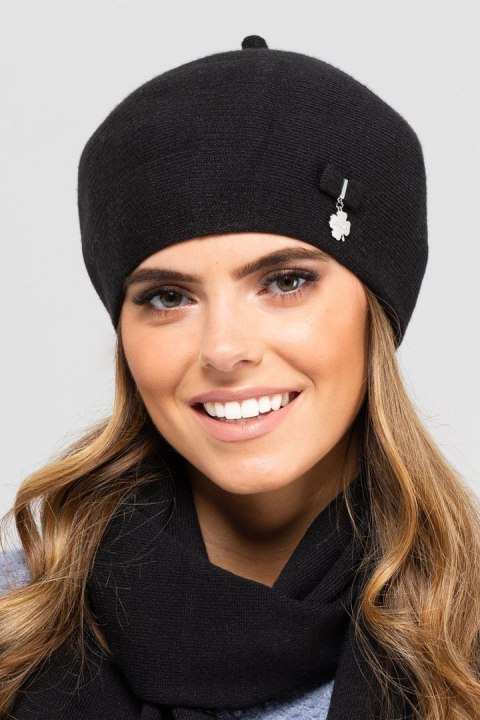 Beret Model Murcja Black - Kamea - uniwersalny Beret Model Murcja Black - Kamea - uniwersalny