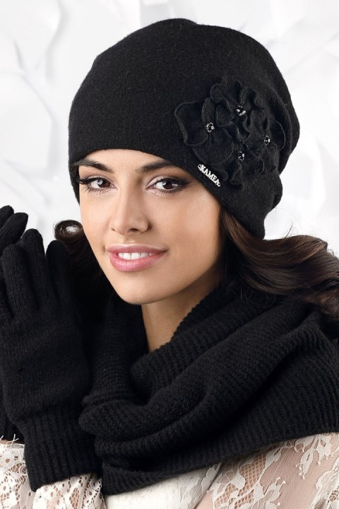 Czapka Damska Model Andora Black - Kamea - uniwersalny Czapka Damska Model Andora Black - Kamea - uniwersalny