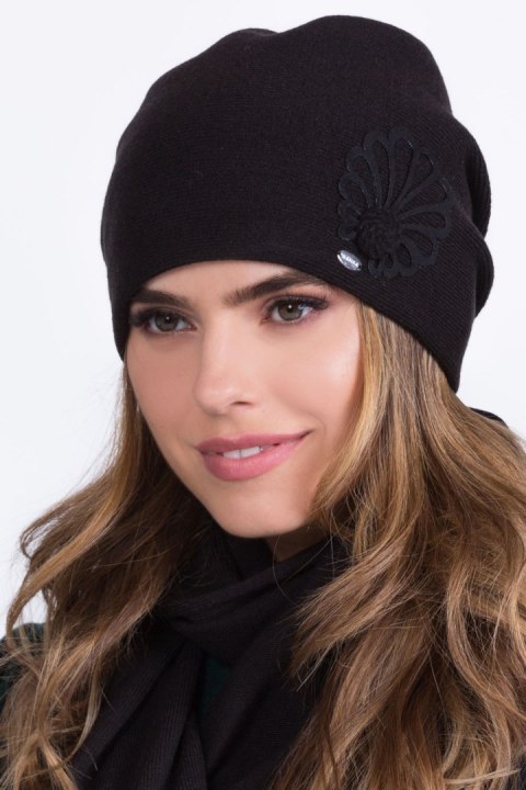 Czapka Damska Model Malwa Black - Kamea - uniwersalny