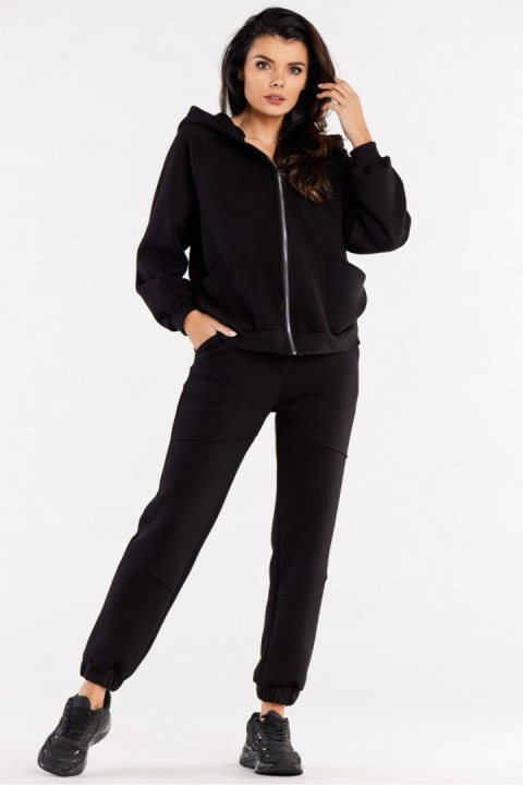 Spodnie Dresowe Model M325 Black - Infinite You - s Spodnie Dresowe Model M325 Black - Infinite You - s