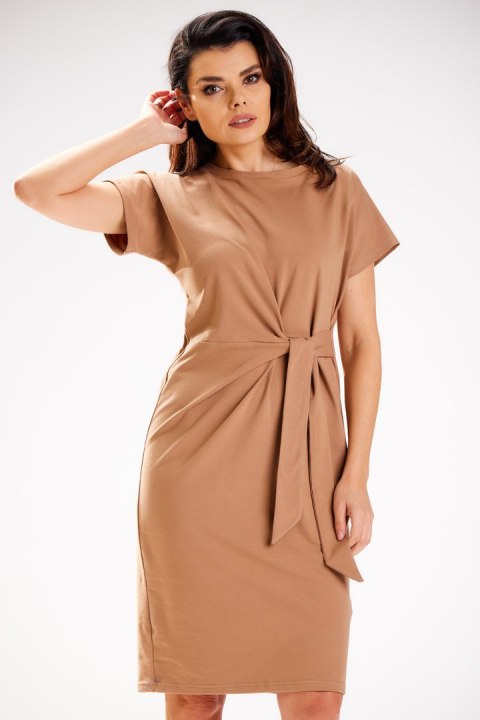 Sukienka Model M302 Beige - Infinite You - XL Sukienka Model M302 Beige - Infinite You - XL
