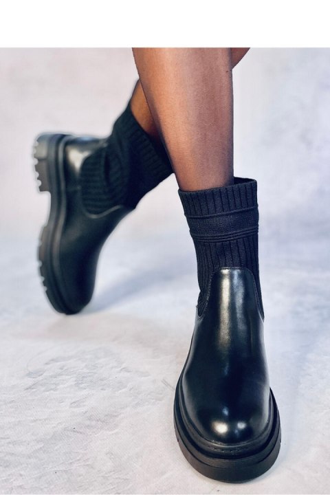 Botki z elastyczną cholewką DEMUS BLACK - Inello - 40 Botki z elastyczną cholewką DEMUS BLACK - Inello - 40