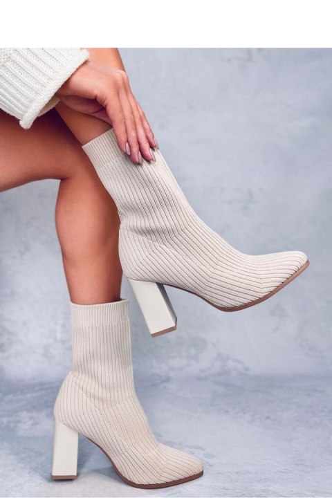 Botki skarpetkowe na obcasie KRYSTAL BEIGE - Inello - 38 Botki skarpetkowe na obcasie KRYSTAL BEIGE - Inello - 38