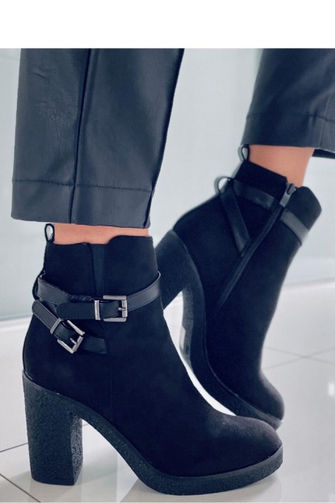 Botki na obcasie KENDALL BLACK - Inello - 40 Botki na obcasie KENDALL BLACK - Inello - 40
